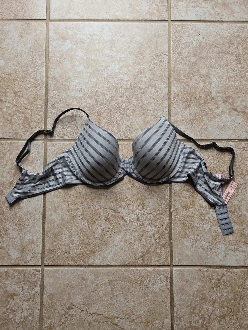 Victoria's Secret Uplift Semi Demi Bra